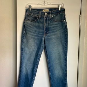 Madewell perfect vintage jeans size 27. Kepler wash. Worn once, like new.